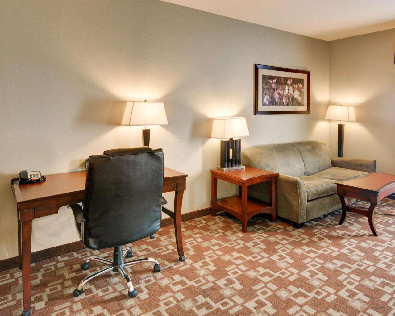 Comfort Suites Near Northeast Mall ノース・リッチランド・ヒルズ エクステリア 写真