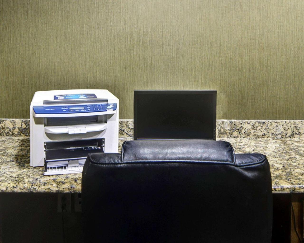 Comfort Suites Near Northeast Mall ノース・リッチランド・ヒルズ エクステリア 写真