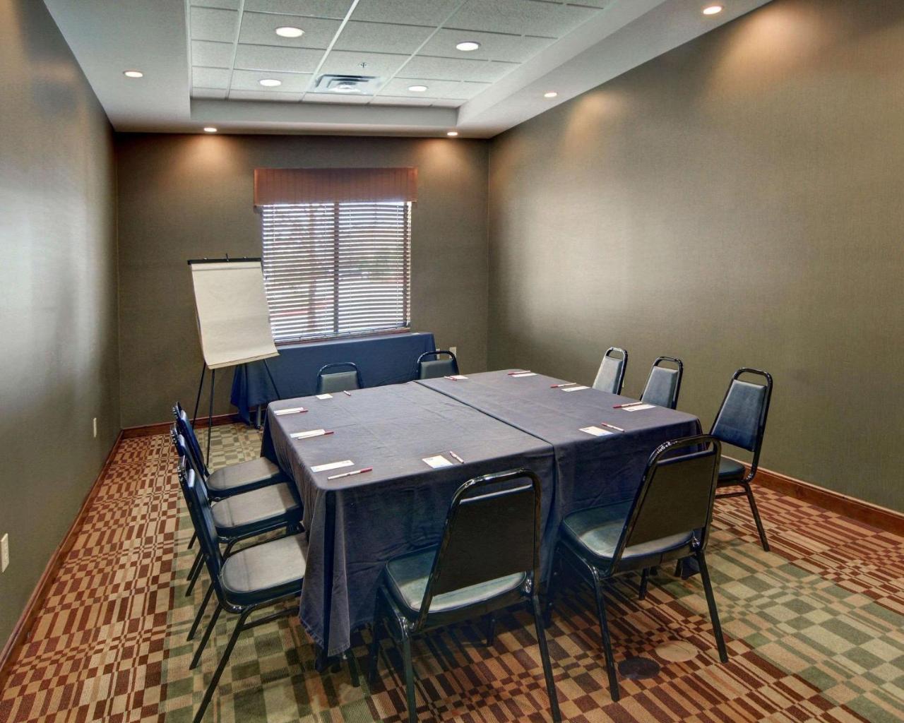 Comfort Suites Near Northeast Mall ノース・リッチランド・ヒルズ エクステリア 写真